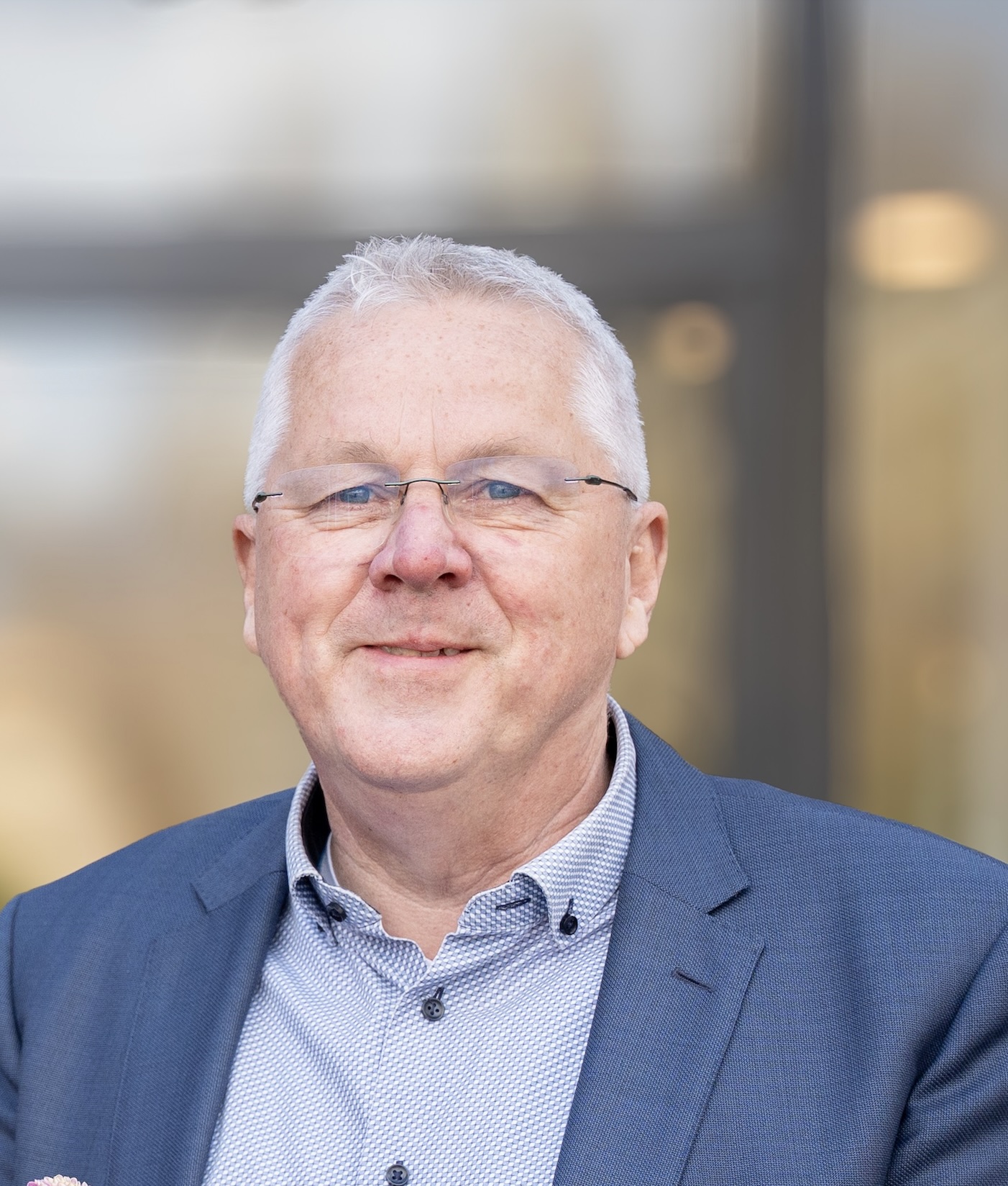 Chris van Beek 9703 site def